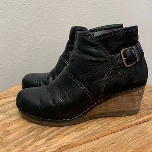 Dansko Shirley wedge bootie. Black Nubuck leather. Size 38.